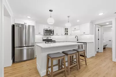 36 Austin St #2, Boston, MA 02129 - Photo 4