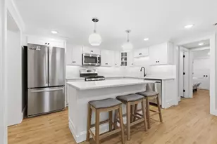 36 Austin St, Boston, MA 02129 - Photo 4