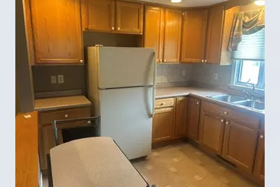 35 Forest Park Road #Right-Rear, Dracut, MA 01826 - Photo 10