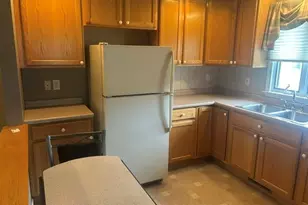 35 Forest Park Rd, Dracut, MA 01826 - Photo 10
