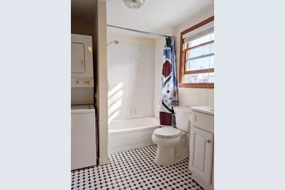 1 Glover Ct #3, Boston, MA 02127 - Photo 4
