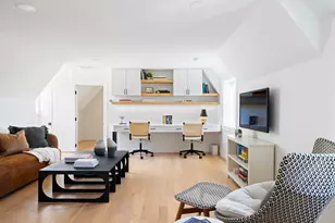 124 Chestnut Hill Rd, Newton, MA 02467 - Photo 20
