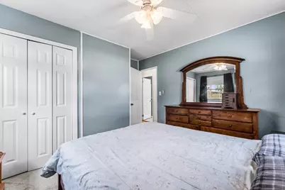64 Rochford Cir, Springfield, MA 01128 - Photo 10