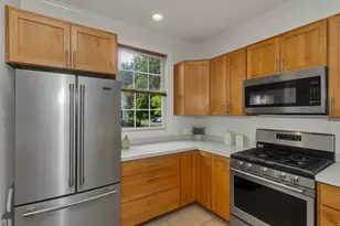 359 Main St, Easthampton, MA 01027 - Photo 8
