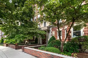 131 Park Dr, Boston, MA 02215 - Photo 1