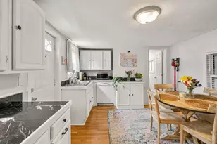 528 E 3rd St, Boston, MA 02127 - Photo 2