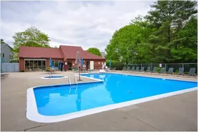 11 Post Oak #10, Natick, MA 01760 - Photo 2
