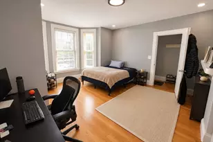 594 E 5th St, Boston, MA 02127 - Photo 6