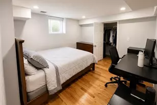 594 E 5th St, Boston, MA 02127 - Photo 10