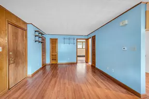 8 Austin Ct, Saugus, MA 01906 - Photo 4