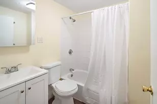 64 Pleasant St, Cambridge, MA 02139 - Photo 8