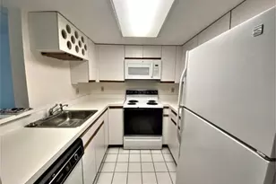 975 Massachusetts Ave, Arlington, MA 02476 - Photo 2