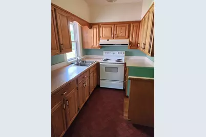72 W Main St, Dudley, MA 01571 - Photo 12