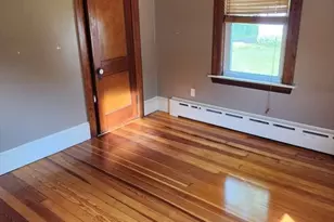 72 W Main St, Dudley, MA 01571 - Photo 24