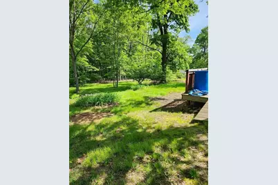 72 W Main St, Dudley, MA 01571 - Photo 10