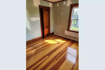 72 W Main St, Dudley, MA 01571 - Photo 32