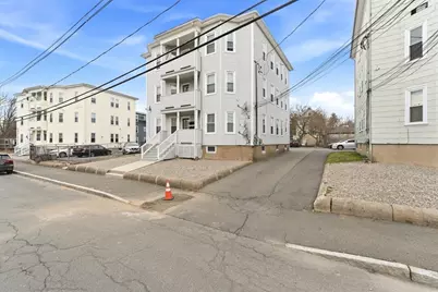 4 Bellevue Ave, Brockton, MA 02302 - Photo 6