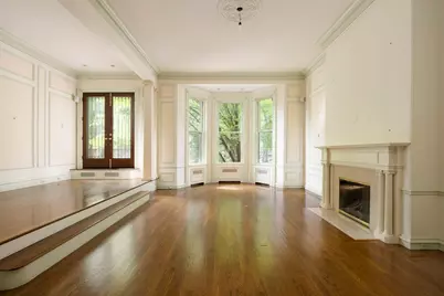 129 Commonwealth Avenue, Boston, MA 02116 - Photo 2