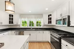 5 Satucket Rd, Rockland, MA 02370 - Photo 8
