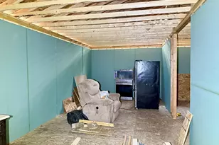 100 Bucklin Rd, Adams, MA 01220 - Photo 12