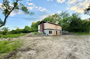 100 Bucklin Rd, Adams, MA 01220 - Photo 8