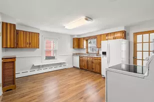 2 Wentzell Ave, Beverly, MA 01915 - Photo 4