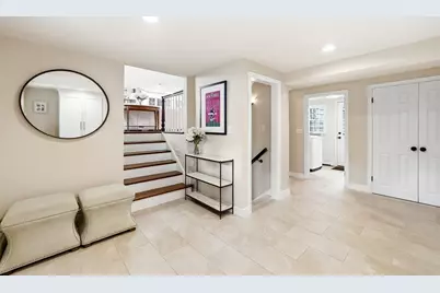22 Hollywood Rd, Winchester, MA 01890 - Photo 4