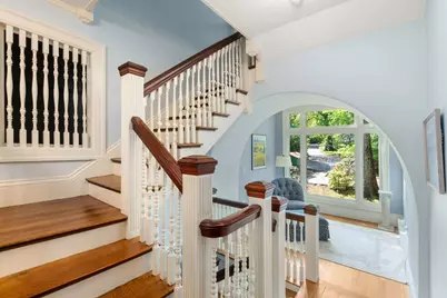 292 Clinton Road, Brookline, MA 02445 - Photo 6