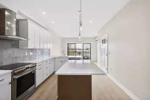 16 North End Blvd, Salisbury, MA 01952 - Photo 1