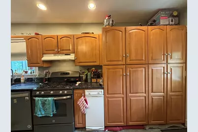 23 Derby Rd #1, Watertown, MA 02472 - Photo 6