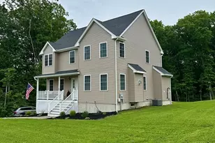 17 Noble St, Dudley, MA 01571 - Photo 2