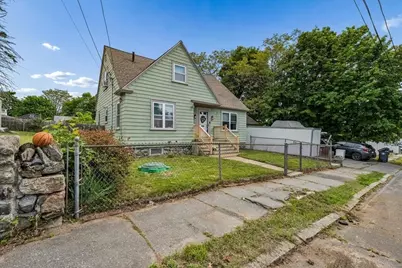 22 Lippold Street, Methuen, MA 01844 - Photo 6