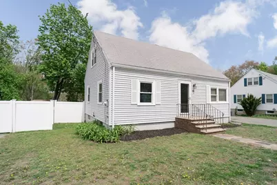 367 Lynnfield St, Peabody, MA 01960 - Photo 2