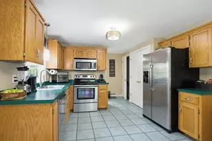 56 High St, Milford, MA 01757 - Photo 10