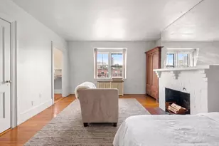 8 Brimmer St, Boston, MA 02108 - Photo 2