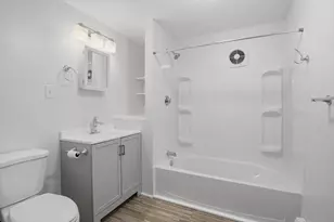 10 Oswald St, Worcester, MA 01607 - Photo 16