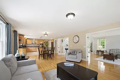 52 Kensington Ct, Swansea, MA 02777 - Photo 14