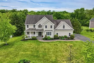 52 Kensington Ct, Swansea, MA 02777 - Photo 2