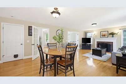 52 Kensington Ct, Swansea, MA 02777 - Photo 12