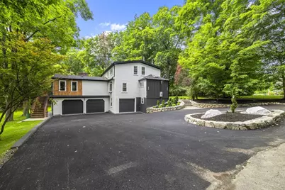 616 Grove St, Framingham, MA 01701 - Photo 2