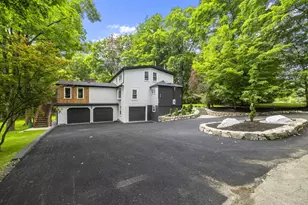 616 Grove St, Framingham, MA 01701 - Photo 2