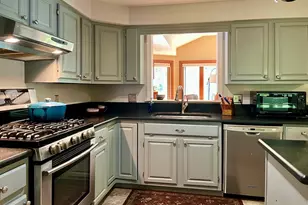 866 Burts Pit Rd, Northampton, MA 01062 - Photo 16