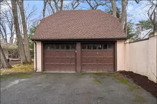 12 Leighton St, Wellesley, MA 02482 - Photo 18