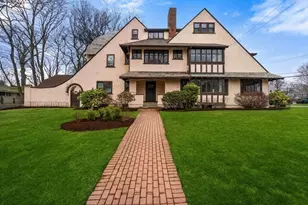 12 Leighton St, Wellesley, MA 02482 - Photo 1
