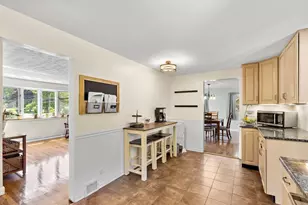 472 Coronation Dr, Franklin, MA 02038 - Photo 2