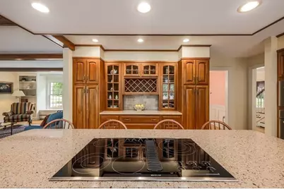 7 Village Green Ln, Holden, MA 01520 - Photo 10