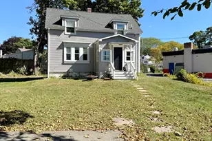 29 Exchange St, Millis, MA 02054 - Photo 1
