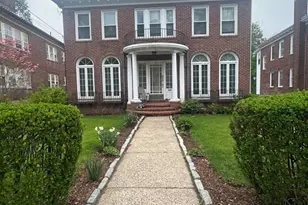 51 Algonquin, Newton, MA 02467 - Photo 2