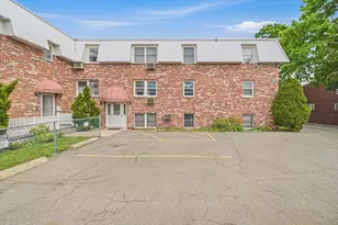 33A Jackson St, Lynn, MA 01902 - Photo 1