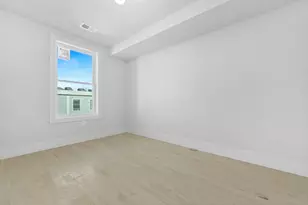 183 Maverick St, Boston, MA 02128 - Photo 8